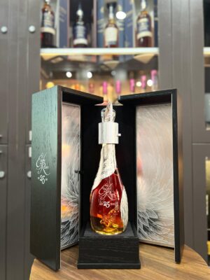 Alternative view of Eagle Rare 25 Year